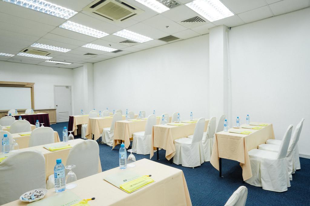 Raia Penang Hotel Bayan Lepas