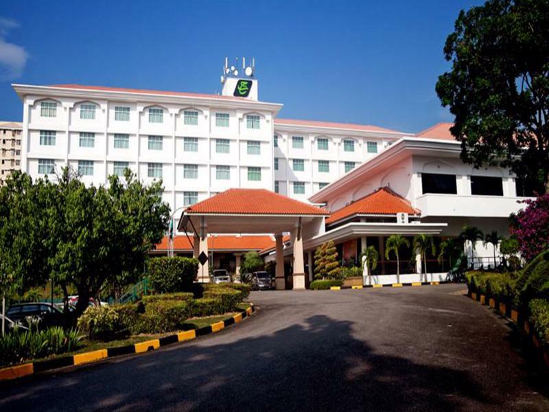 Raia Penang Hotel Bayan Lepas